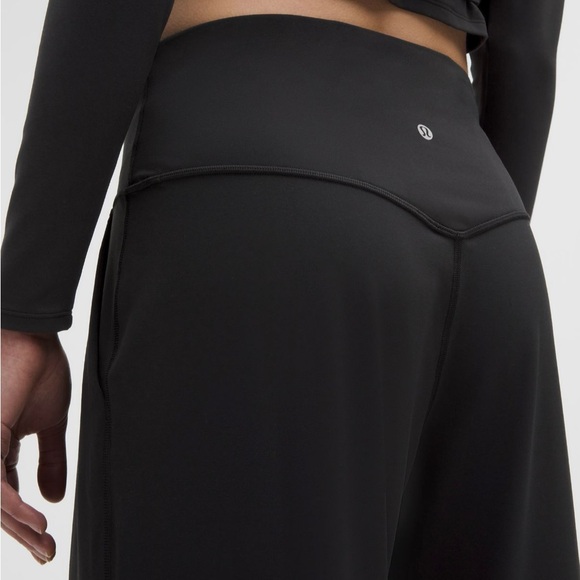 Lululemon Align Palazzo Pant (SHORT) - Picture 4 of 9
